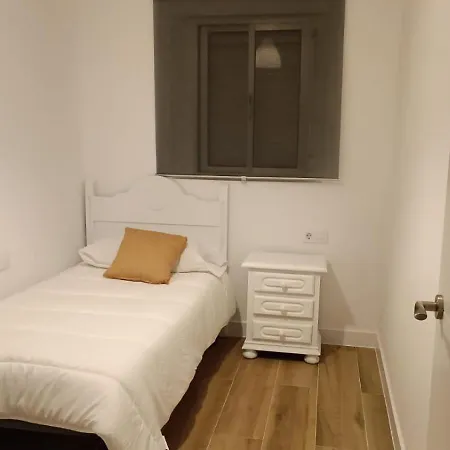 Piso Cercano Al Recinto Ferial דירה *